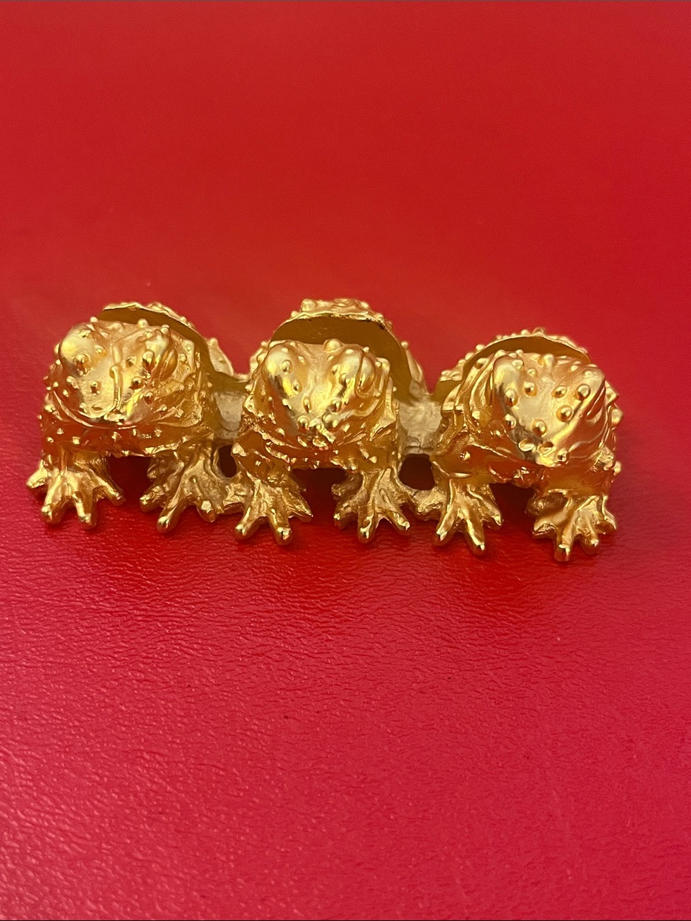 KAREN CALLAN  HEAVY BRASS TRIPPLE FROG BUSINESS